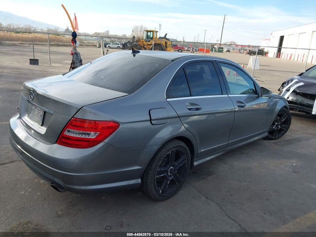 Продажа на аукционе авто 2010 Mercedes-benz C 300 Sport, vin: WDDGF5EB0AR131663, номер лота: 44562570