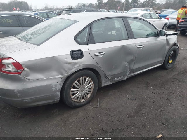 44562581 :رقم المزاد ، 1VWAT7A39EC111713 vin ، 2014 Volkswagen Passat 1.8t S مزاد بيع