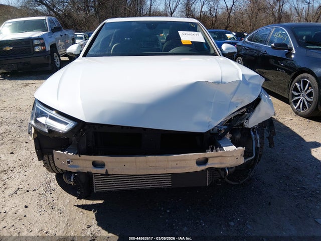 Aukcja sprzedaży 2017 Audi A4 2.0t Premium, vin: WAUENAF41HN065913, numer aukcji: 44562617