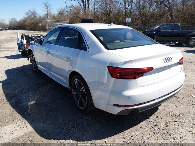 2017 AUDI A4 WAUENAF41HN065913 Photo 2