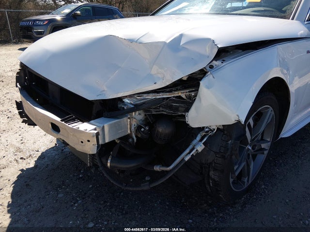 2017 AUDI A4 WAUENAF41HN065913 Photo 5