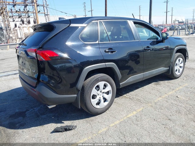 2T3K1RFV0RC282681 Toyota RAV4 LE