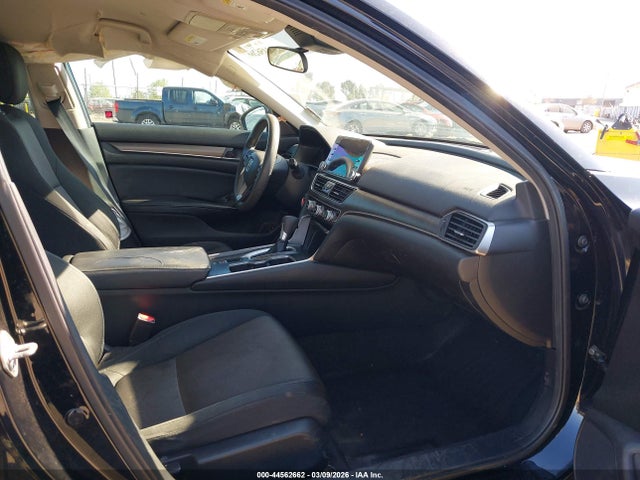 1HGCV1F15JA104758 Honda ACCORD LX
