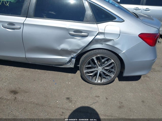 2HGFE1F9XNH300303 Honda Civic Touring