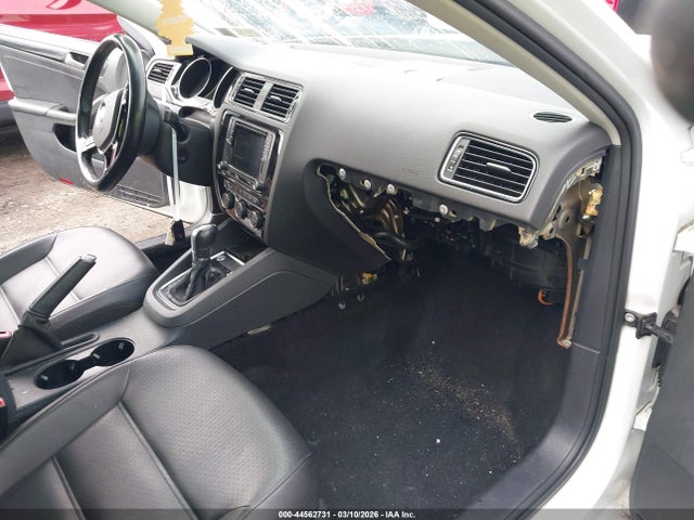 44562731 :رقم المزاد ، 3VWL17AJ7HM400847 vin ، 2017 Volkswagen Jetta 1.8t Sel/1.8t Sel Premium مزاد بيع
