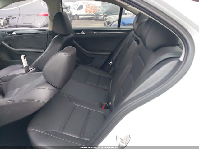 44562731 :رقم المزاد ، 3VWL17AJ7HM400847 vin ، 2017 Volkswagen Jetta 1.8t Sel/1.8t Sel Premium مزاد بيع