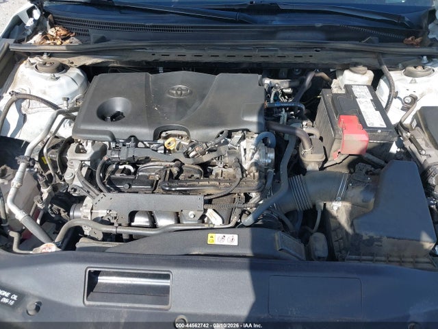 4T1C11AK4NU633046 Toyota CAMRY LE