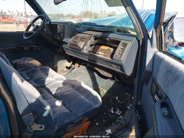 Продажа на аукционе авто 1992 Gmc Sierra K1500, vin: 2GDEK19K3N1542095, номер лота: 44562755