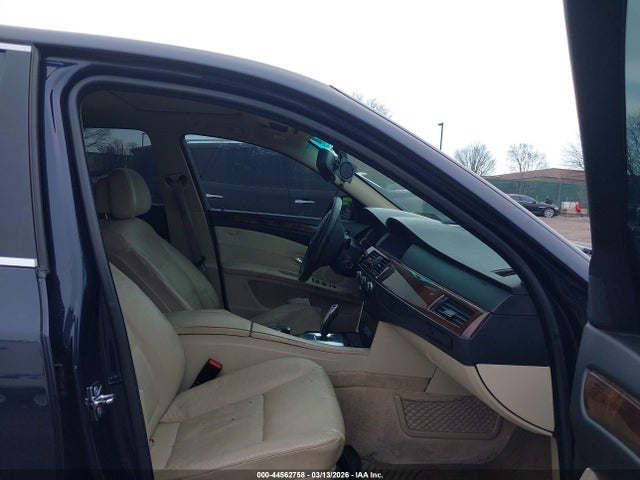 44562758 :رقم المزاد ، WBANV1C55AC157217 vin ، 2010 Bmw 528i Xdrive مزاد بيع