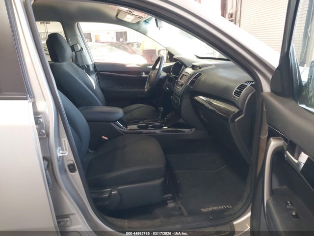 2015 Kia Sorento Lx V6 მანქანა იყიდება აუქციონზე, vin: 5XYKTDA75FG648567, აუქციონის ნომერი: 44562765