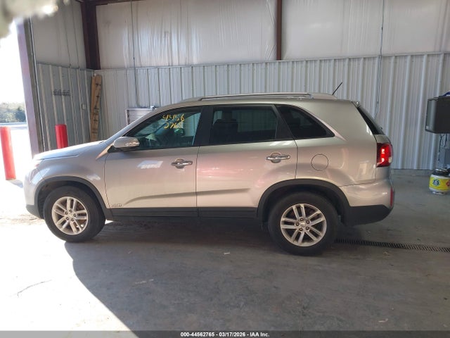 2015 Kia Sorento Lx V6 მანქანა იყიდება აუქციონზე, vin: 5XYKTDA75FG648567, აუქციონის ნომერი: 44562765