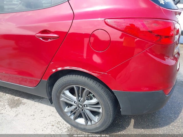 KM8JT3AFXFU104637 Hyundai TUCSON GLS