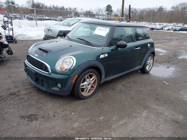 2008 MINI COOPER S WMWMF73538TT88204 Photo 1
