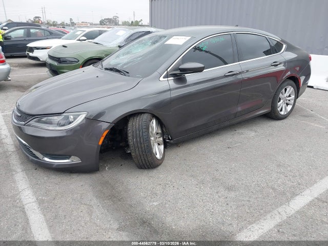 44562779 :رقم المزاد ، 1C3CCCAB9FN574585 vin ، 2015 Chrysler 200 Limited مزاد بيع