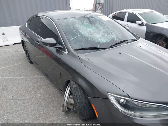 44562779 :رقم المزاد ، 1C3CCCAB9FN574585 vin ، 2015 Chrysler 200 Limited مزاد بيع