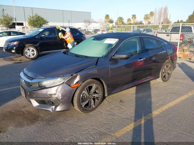 Honda Civic Touring 2016 19XFC1F91GE222030 Image 2
