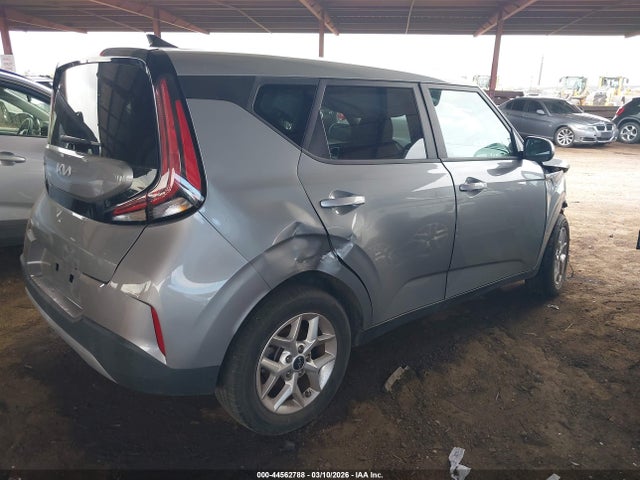 KNDJ23AU2P7854670 KIA SOUL LX