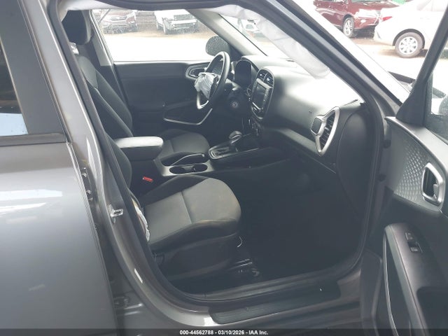 KNDJ23AU2P7854670 KIA SOUL LX