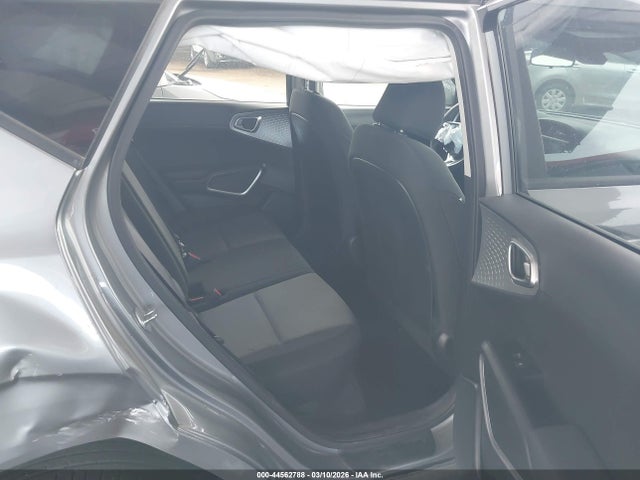 KNDJ23AU2P7854670 KIA SOUL LX