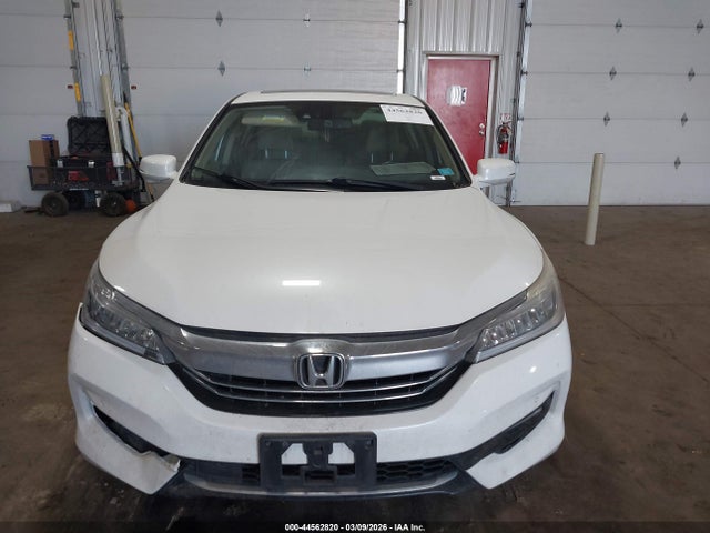 2017 Honda Accord Hybrid Touring მანქანა იყიდება აუქციონზე, vin: JHMCR6F72HC018115, აუქციონის ნომერი: 44562820