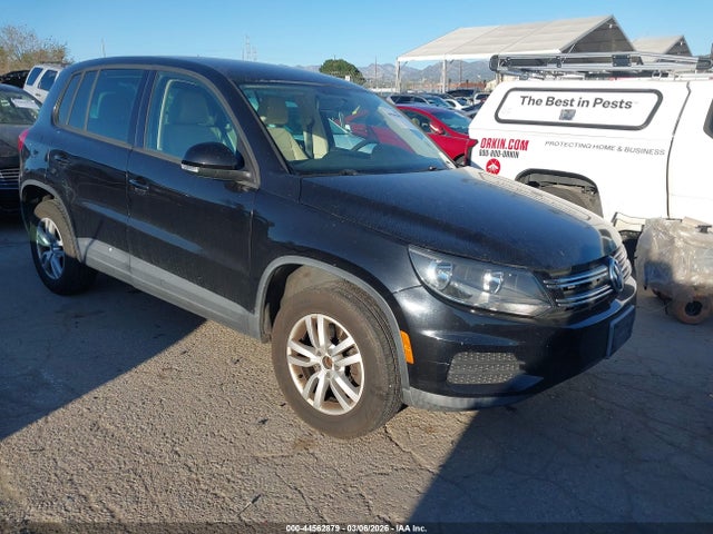 2012 VOLKSWAGEN TIGUAN WVGAV7AX0CW582317 Photo 0