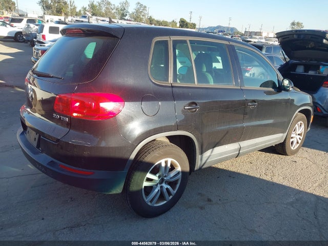 2012 VOLKSWAGEN TIGUAN WVGAV7AX0CW582317 Photo 3