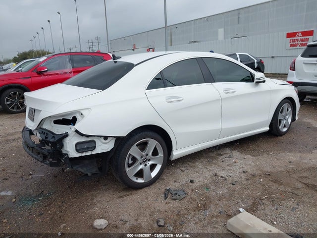 Mercedes-Benz CLA 250 2018 WDDSJ4EB4JN665811 Image 4
