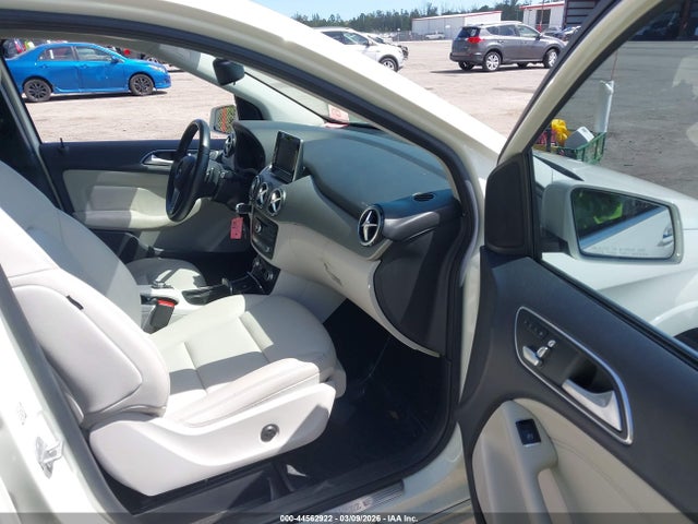 WDDVP9AB5FJ004284 Mercedes-Benz B-class Electric Drive