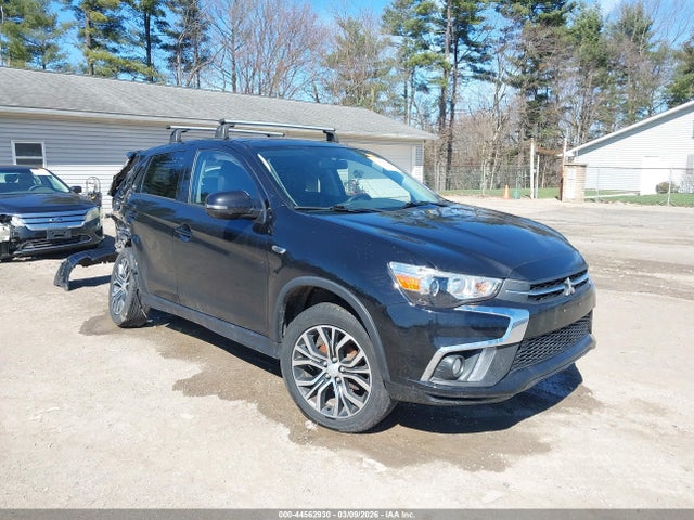2018 MITSUBISHI OUTLANDER SPORT JA4AR3AW9JZ012590 Photo 0