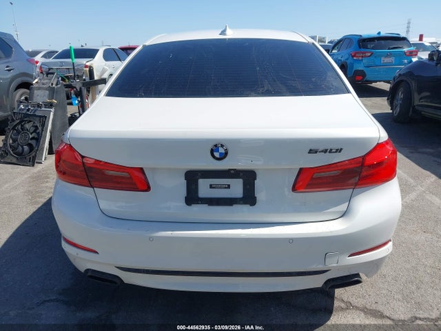 WBAJE5C50JWA96723 BMW 540I