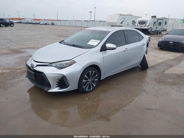 2018 TOYOTA COROLLA 5YFBURHE7JP749743 Photo 1