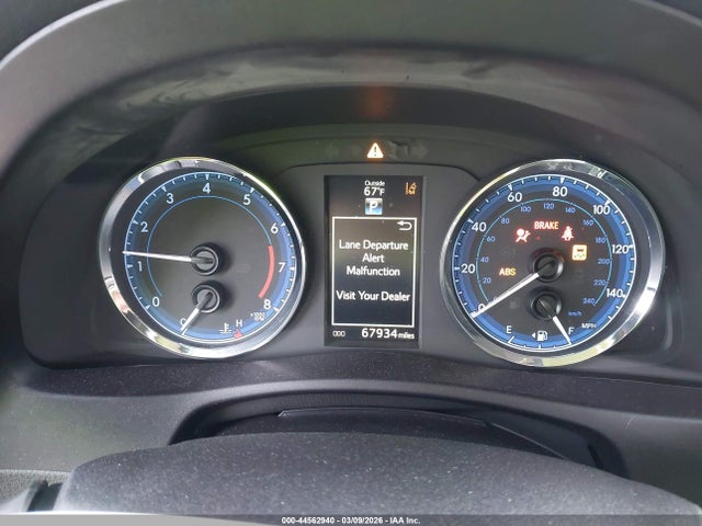 2018 TOYOTA COROLLA 5YFBURHE7JP749743 Photo 6