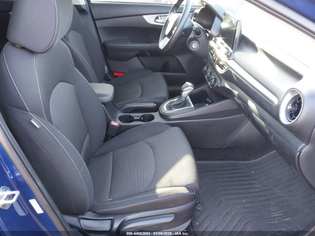3KPF24AD8RE808503 KIA Forte Lxs
