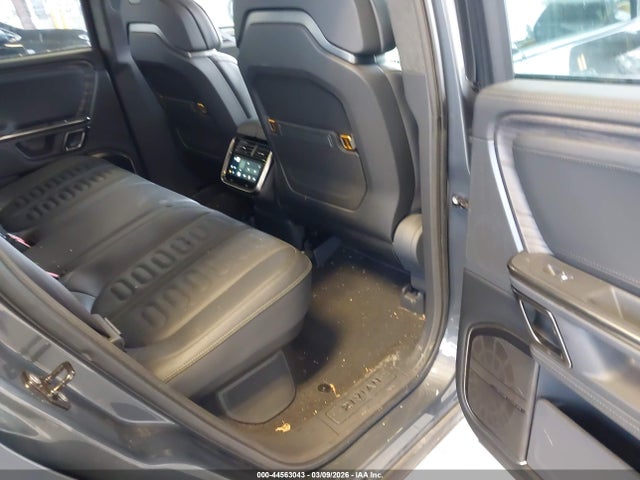 2022 RIVIAN R1T 7FCTGAAL5NN002869 Photo 7