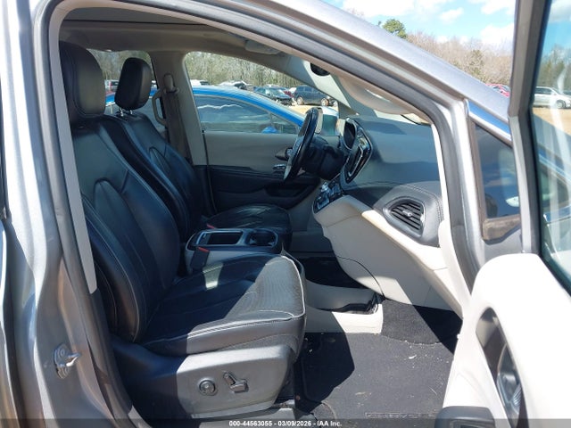 Продажа на аукционе авто 2017 Chrysler Pacifica Limited, vin: 2C4RC1GG4HR839447, номер лота: 44563055