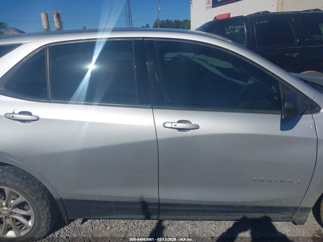 Chevrolet EQUINOX LS 2019 3GNAXHEVXKS623986 Image 13