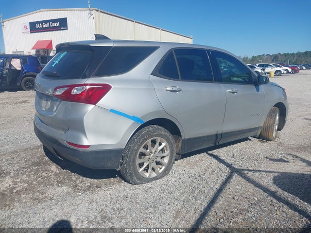 Chevrolet EQUINOX LS 2019 3GNAXHEVXKS623986 Image 4