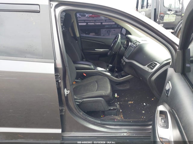 2018 DODGE JOURNEY 3C4PDCBG4JT475380 Photo 4