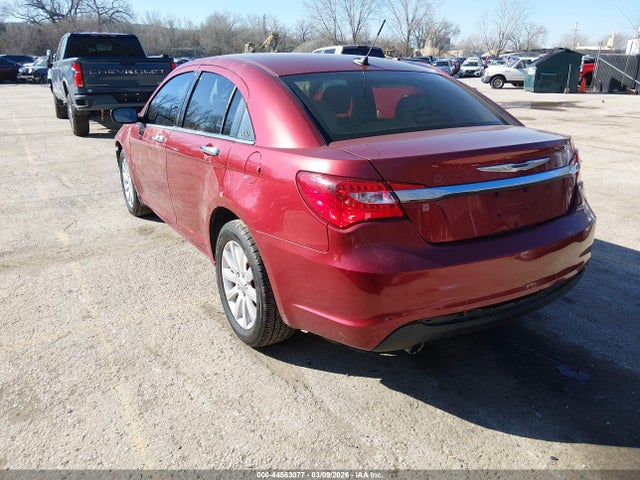 2013 CHRYSLER 200 1C3CCBCG7DN618941 Photo 2