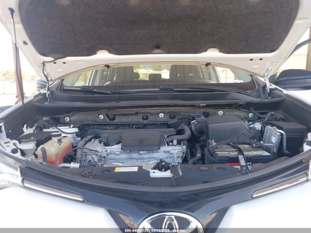 Toyota RAV4 LE 2016 JTMZFREV9GJ069028 Image 10
