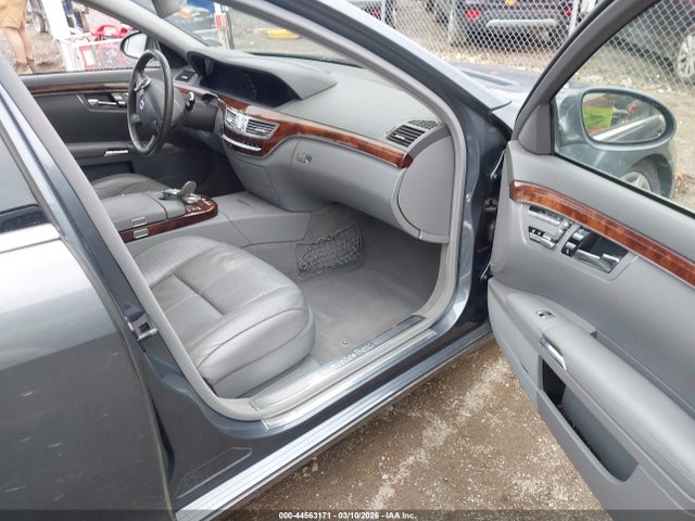 2007 MERCEDES-BENZ S 550 WDDNG71X57A077219 Photo 4