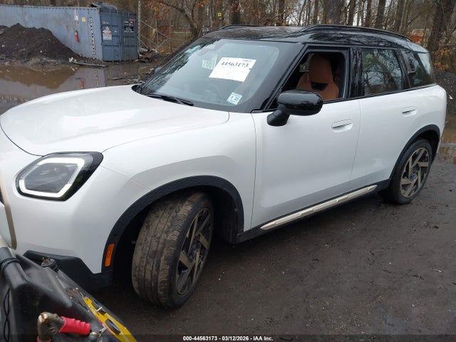 2026 MINI COUNTRYMAN WMZ23GA05T7U73024 Photo 1
