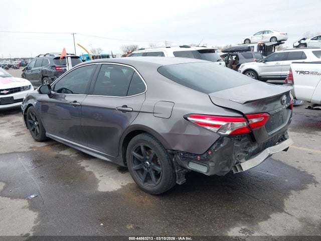 4T1B11HK0JU102812 Toyota CAMRY SE