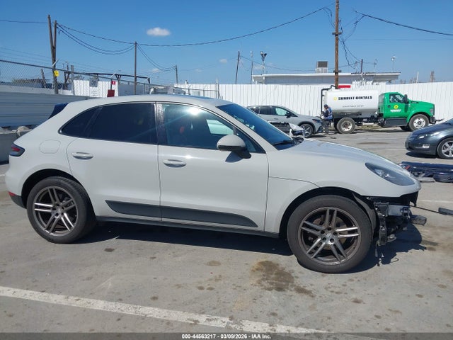 Продаж на аукціоні авто 2019 Porsche Macan, vin: WP1AA2A53KLB01461, номер лоту: 44563217