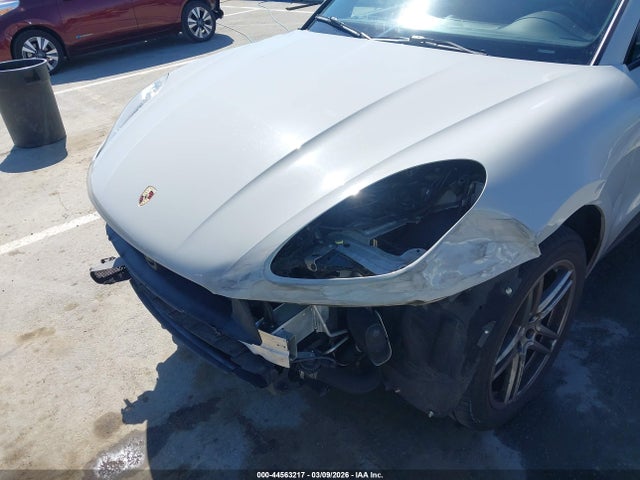 Продаж на аукціоні авто 2019 Porsche Macan, vin: WP1AA2A53KLB01461, номер лоту: 44563217