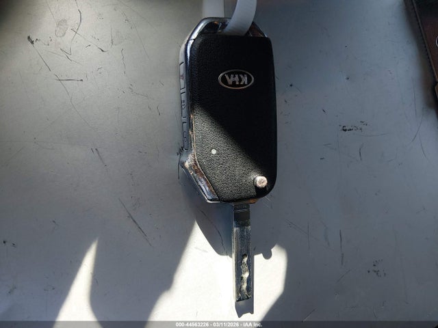 3KPF24AD9ME380885 KIA Forte Lxs