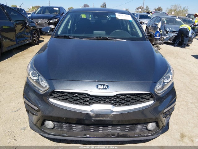 3KPF24AD9ME380885 KIA Forte Lxs