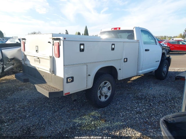 44563229 :رقم المزاد ، 3C7WR5AJ8NG320791 vin ، 2022 Ram 2500 Tradesman  4x4 8' Box مزاد بيع