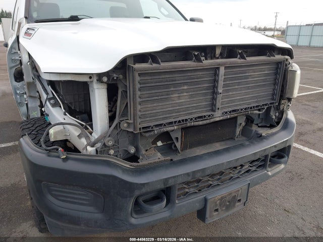 44563229 :رقم المزاد ، 3C7WR5AJ8NG320791 vin ، 2022 Ram 2500 Tradesman  4x4 8' Box مزاد بيع
