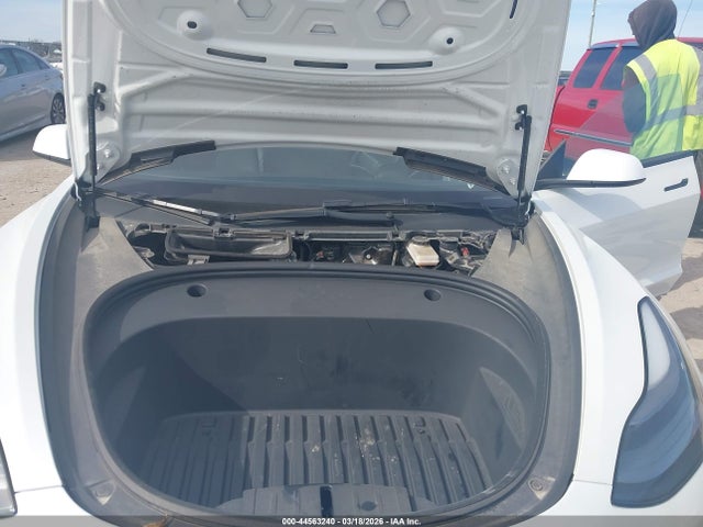 44563240 :رقم المزاد ، 5YJ3E1EB7NF343394 vin ، 2022 Tesla Model 3 Long Range Dual Motor All-wheel Drive مزاد بيع